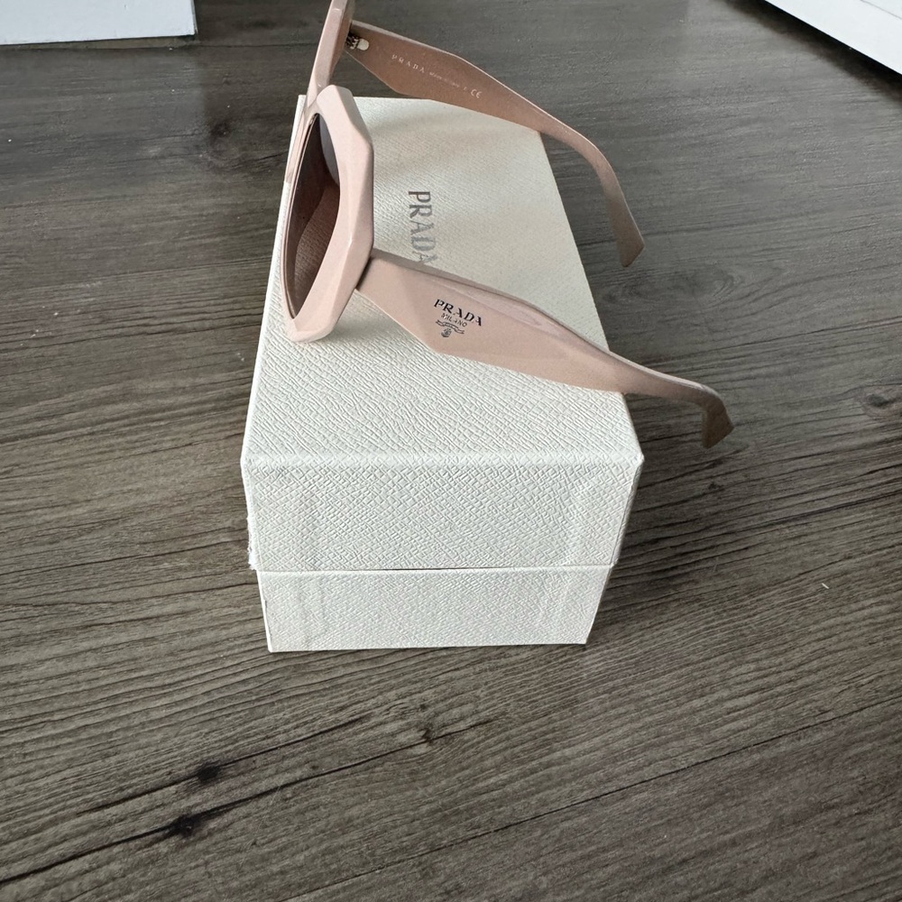 PRADA SUNGLASSES! - Picture 2 of 5